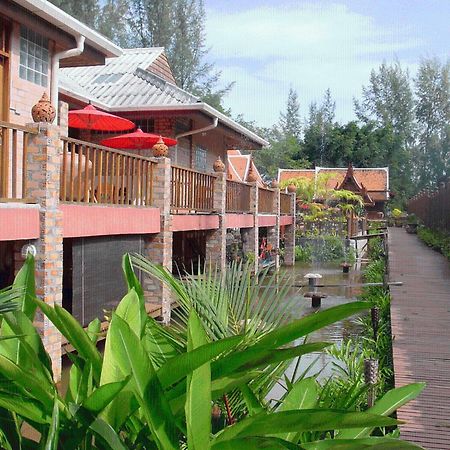 Sea Pines & Liberg Hotel Nai Yang Beach Екстериор снимка