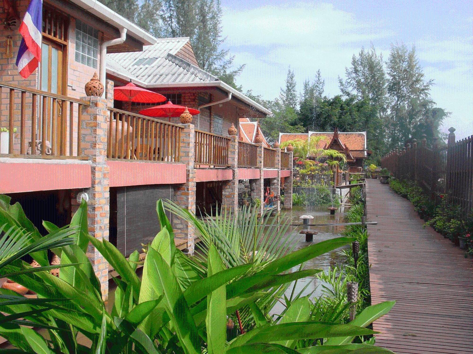 Sea Pines & Liberg Hotel Nai Yang Beach Екстериор снимка